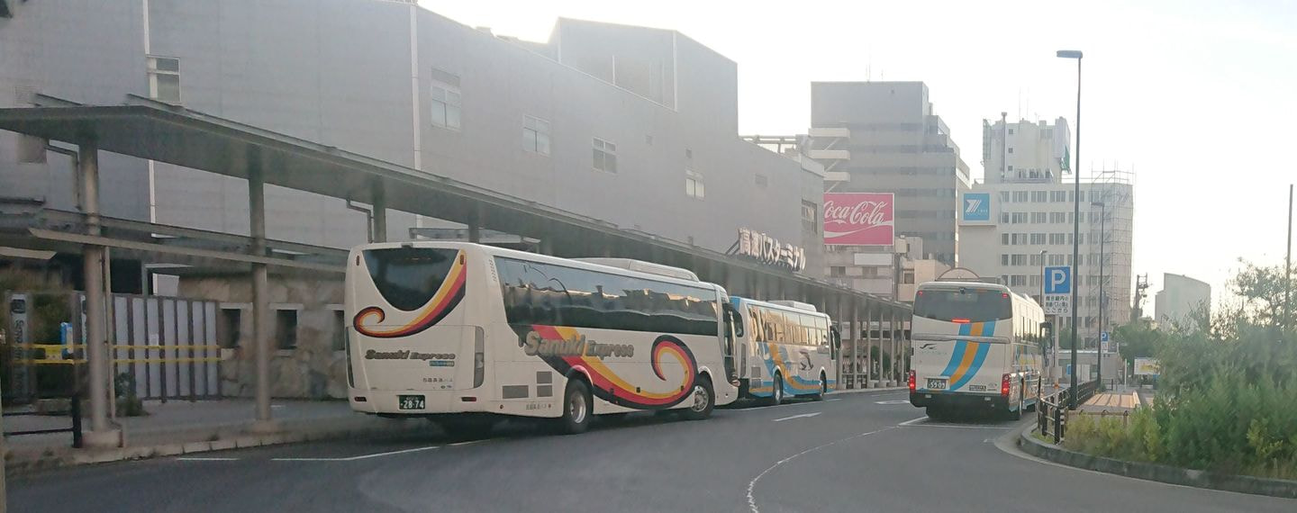 高松バスターミナル風景