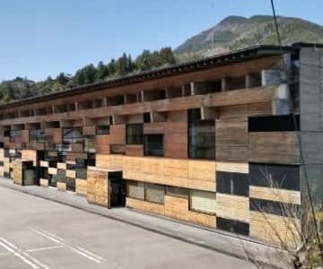 隈研吾の設計による梼原町総合庁舎