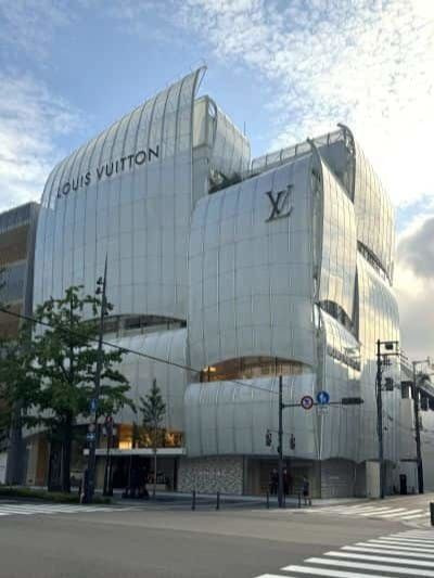 LOUIS VUITTON銀座並木通り店